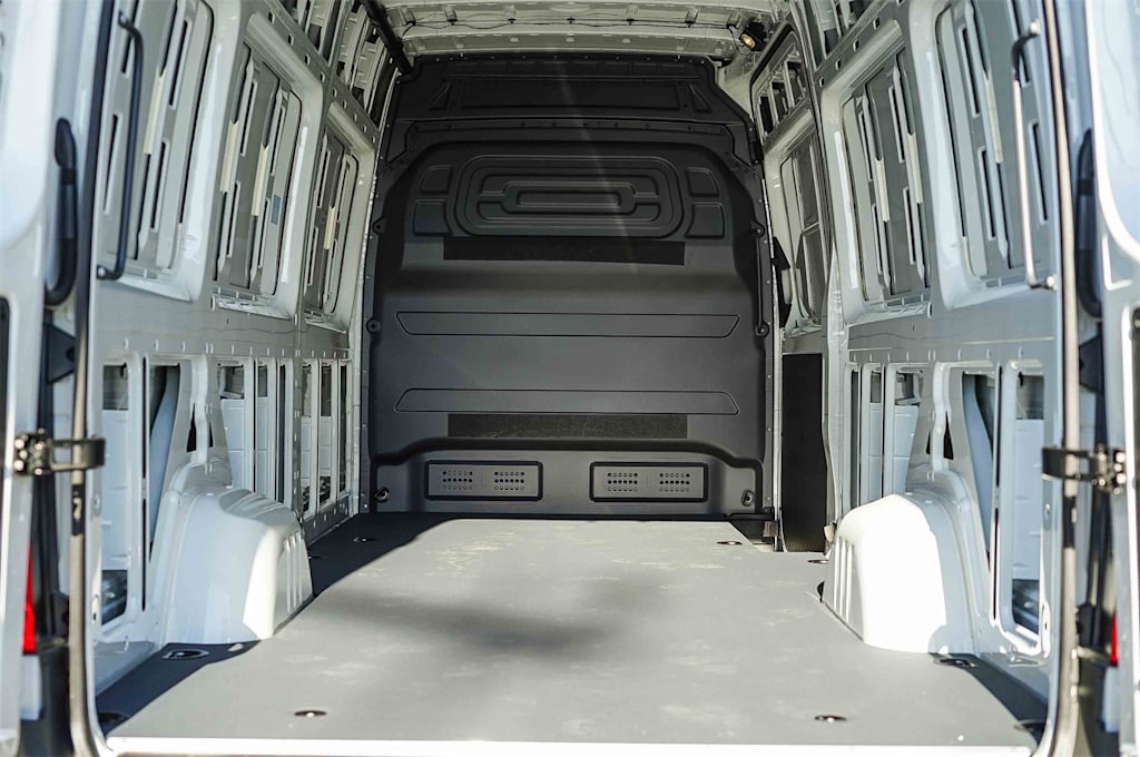 Thumbnail: 2024 Mercedes-Benz eSprinter - 12