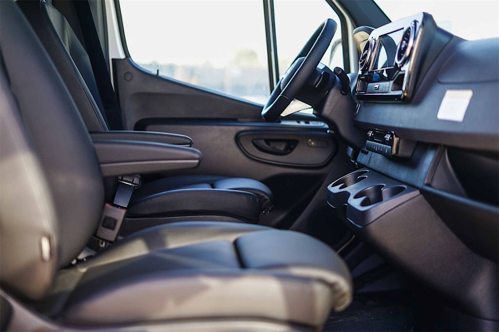 Thumbnail: 2024 Mercedes-Benz eSprinter - 10