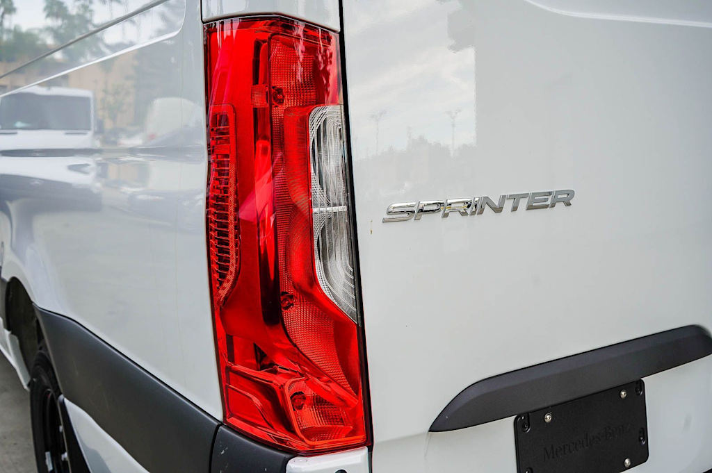Thumbnail: 2026 Mercedes-Benz Sprinter - 18