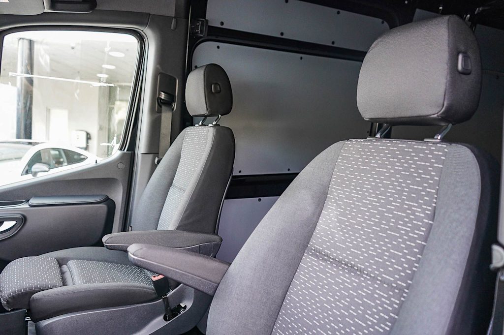 Thumbnail: 2026 Mercedes-Benz Sprinter - 28