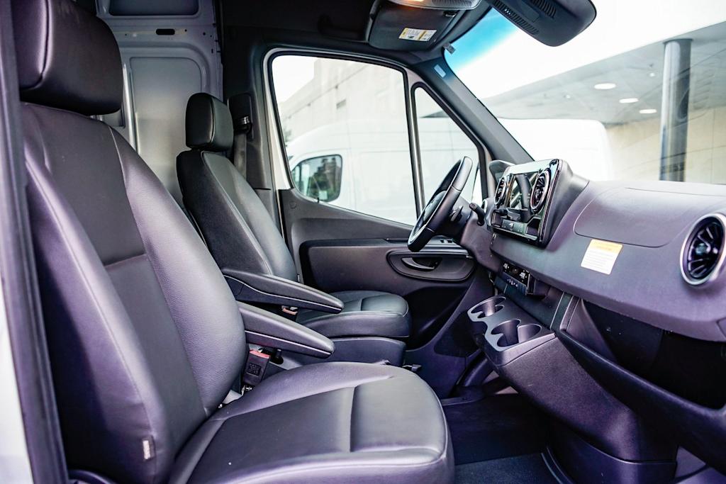 2023 Mercedes-Benz Sprinter 3500 9