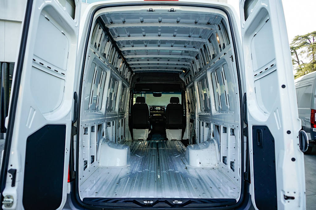 2023 Mercedes-Benz Sprinter 3500 28