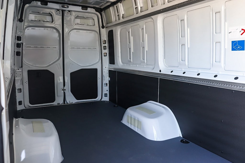 Thumbnail: 2025 Mercedes-Benz Sprinter - 11