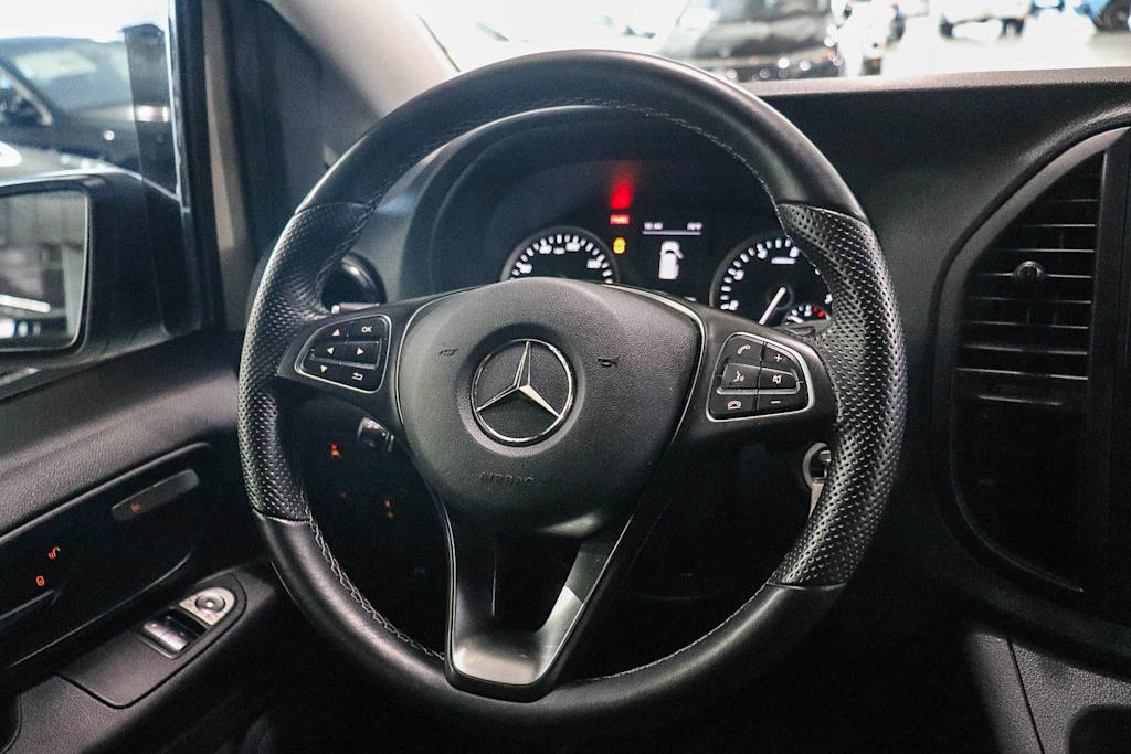 Thumbnail: 2023 Mercedes-Benz Metris - 11