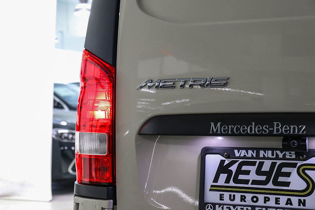 Thumbnail: 2023 Mercedes-Benz Metris - 22