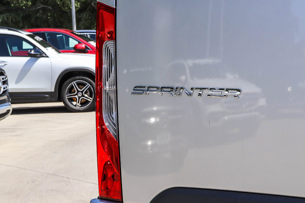 Thumbnail: 2024 Mercedes-Benz Sprinter - 20
