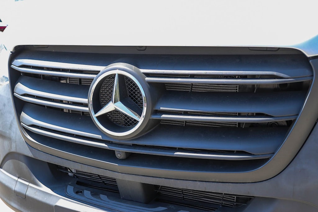Thumbnail: 2024 Mercedes-Benz Sprinter - 6