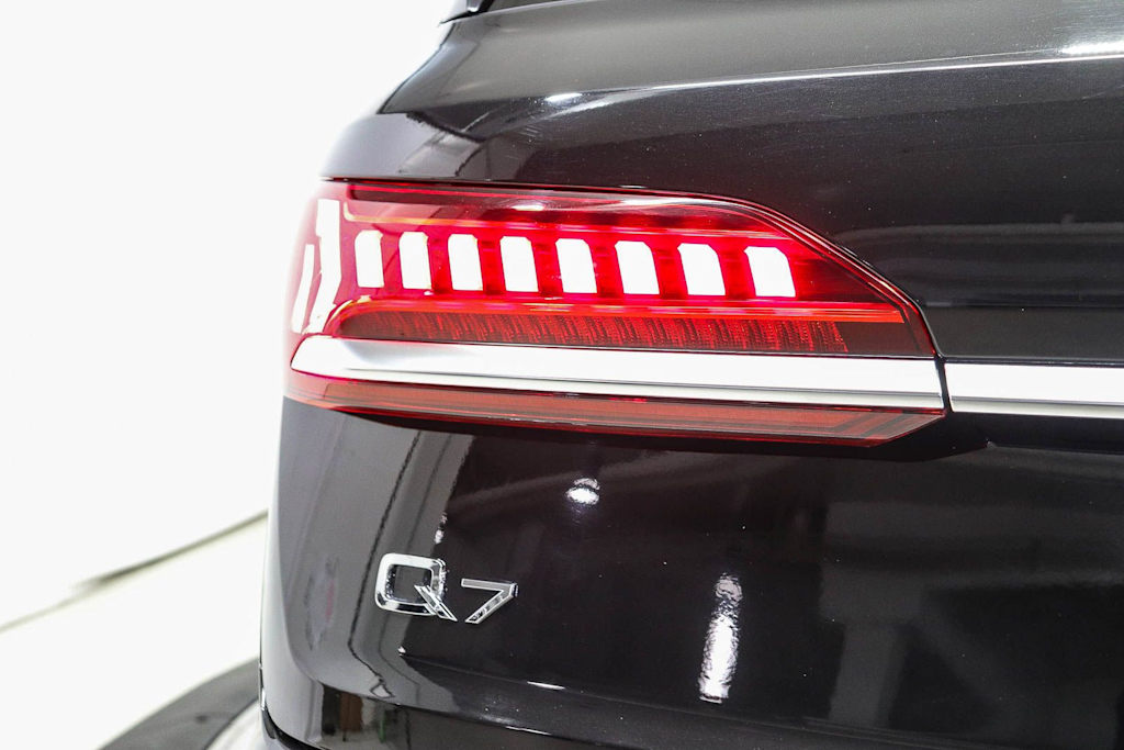 Thumbnail: 2024 Audi Q7 - 6