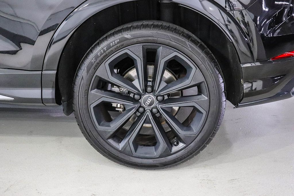Thumbnail: 2021 Audi Q3 - 21