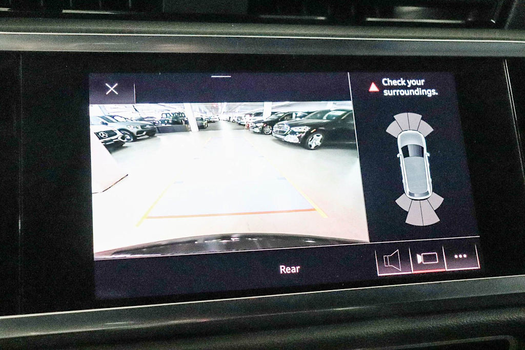 Thumbnail: 2021 Audi Q3 - 28