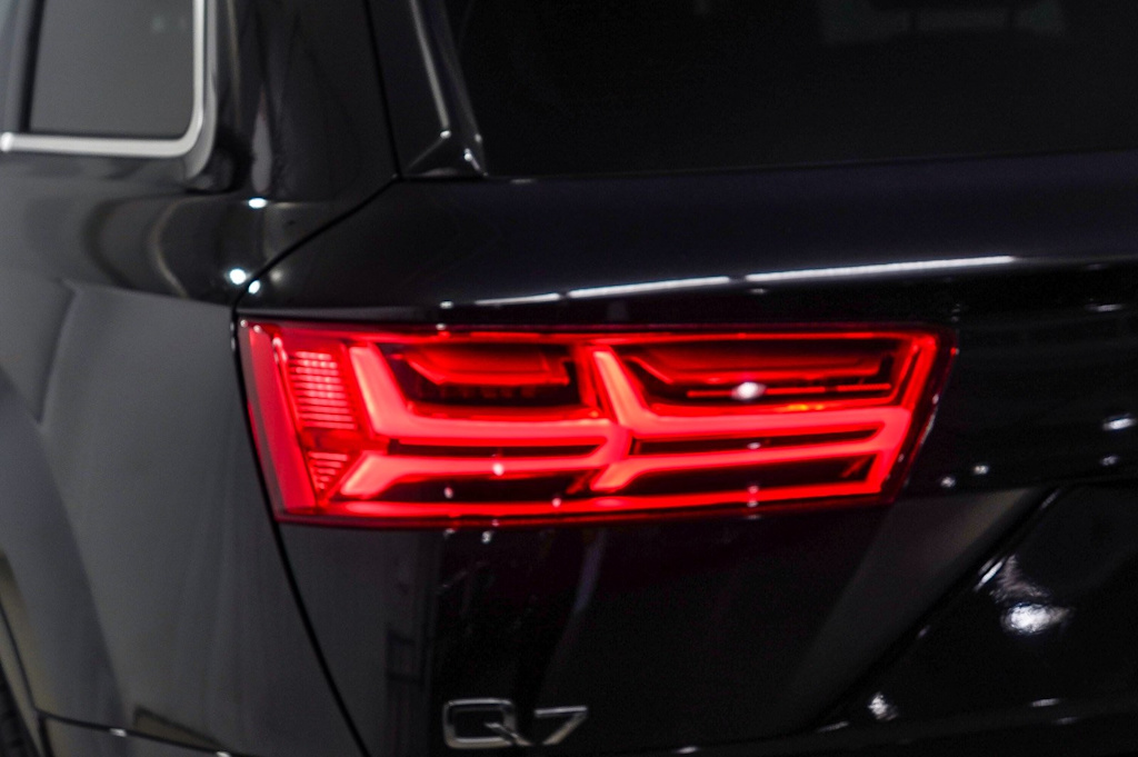 Thumbnail: 2017 Audi Q7 - 21