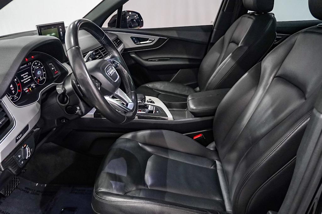 Thumbnail: 2017 Audi Q7 - 11