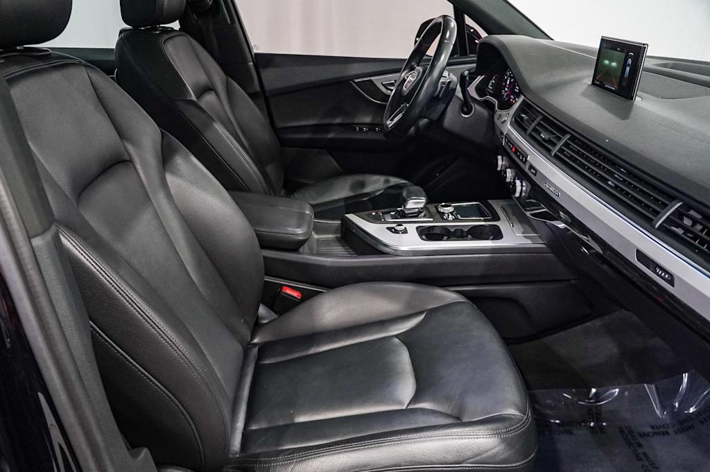 Thumbnail: 2017 Audi Q7 - 10