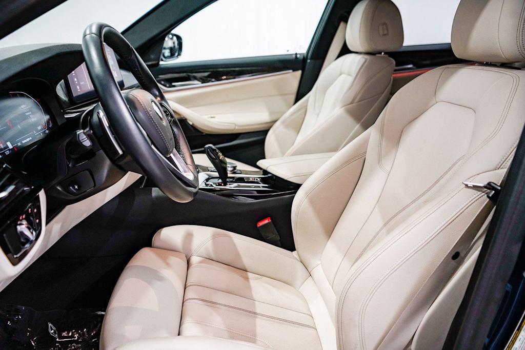 Thumbnail: 2023 BMW 5 Series - 9