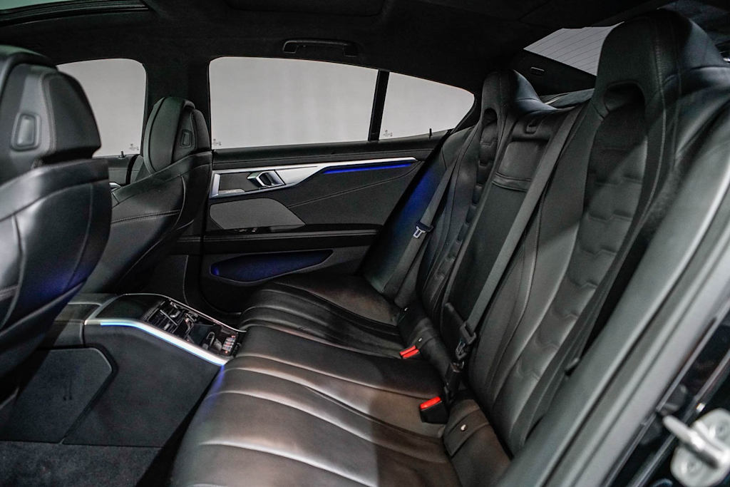 Thumbnail: 2022 BMW 8 Series - 10