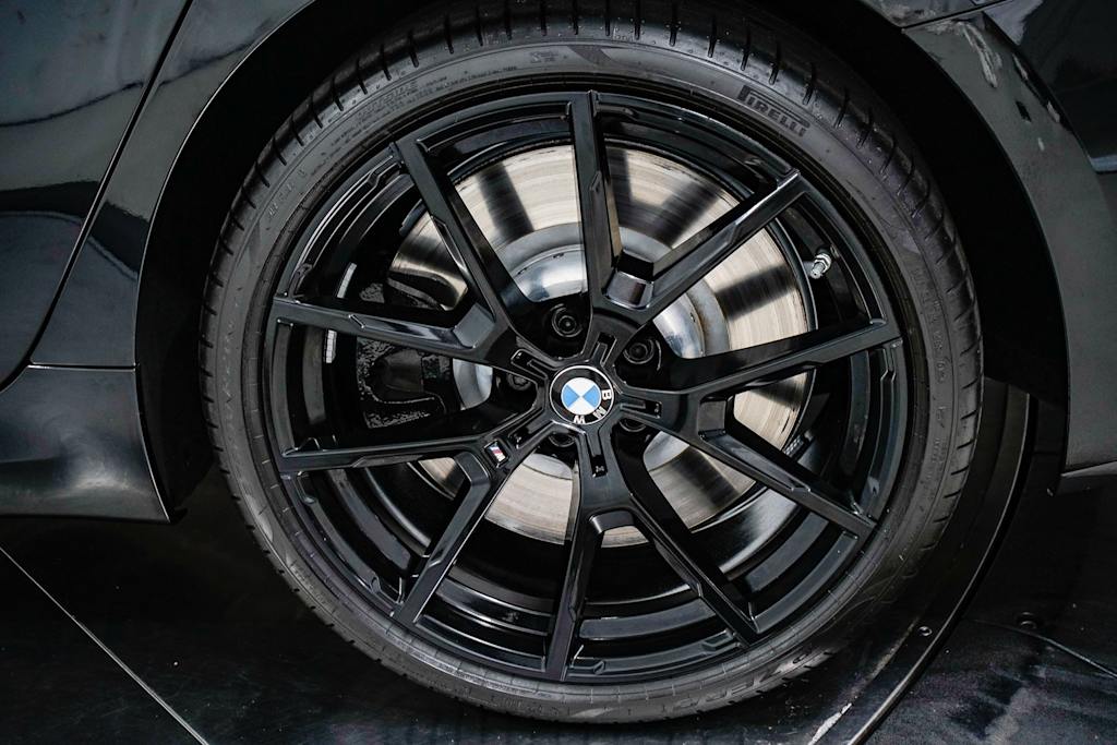 Thumbnail: 2025 BMW 8 Series - 6