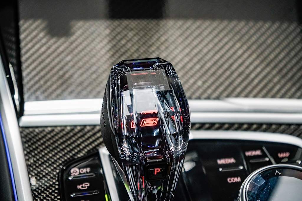 Thumbnail: 2025 BMW 8 Series - 12