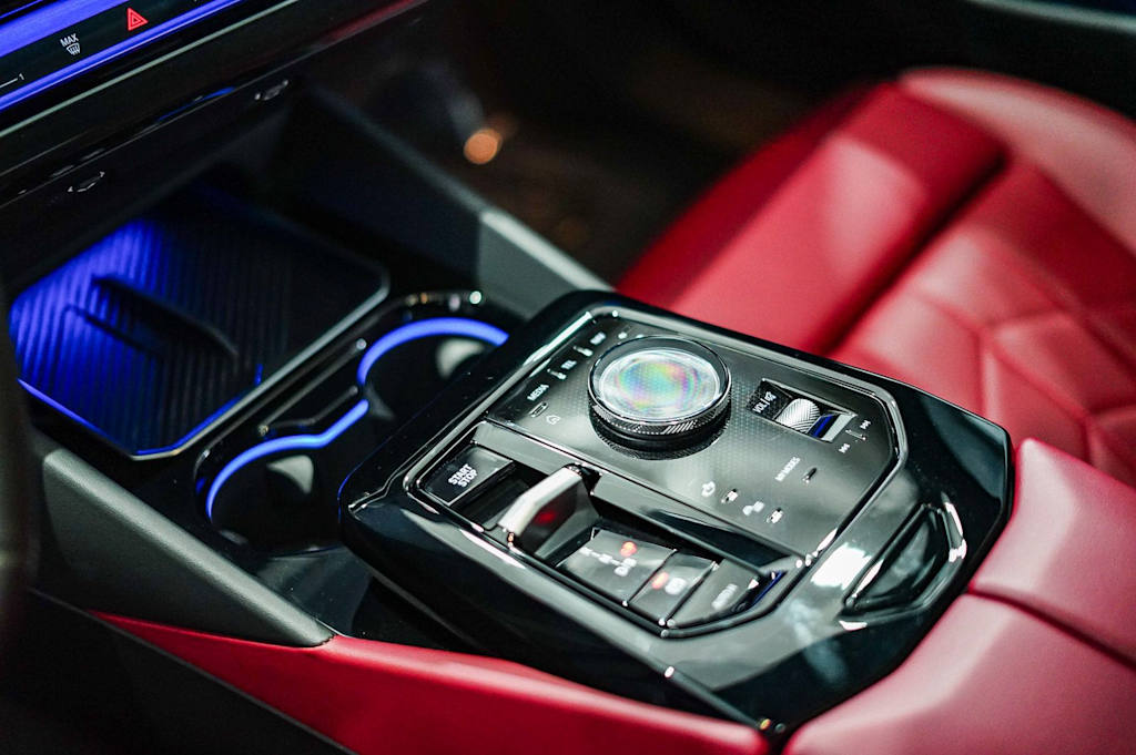 Thumbnail: 2025 BMW i5 - 14