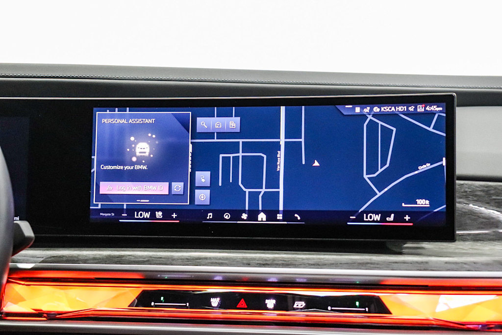 Thumbnail: 2025 BMW i7 - 24