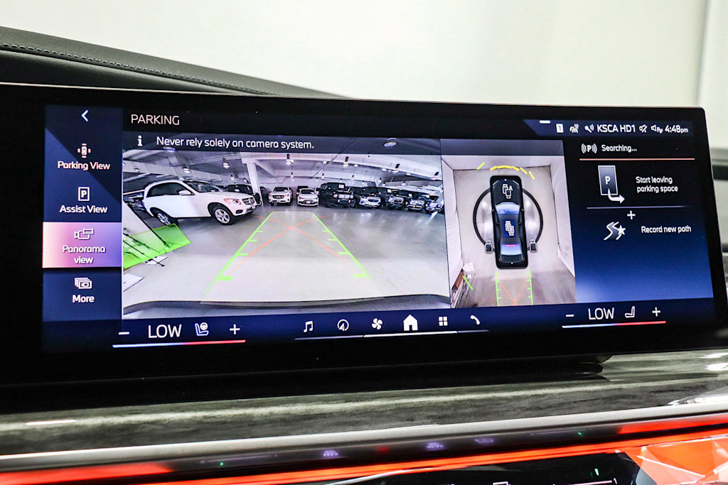 Thumbnail: 2025 BMW i7 - 31