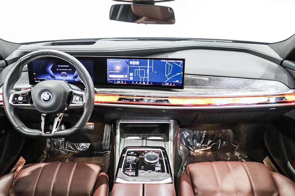 Thumbnail: 2025 BMW i7 - 2