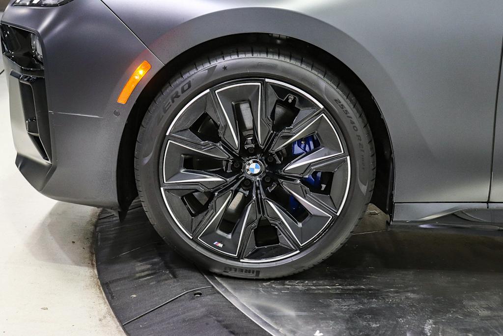 Thumbnail: 2025 BMW i7 - 6