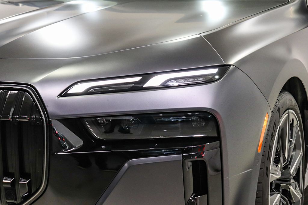 Thumbnail: 2025 BMW i7 - 18