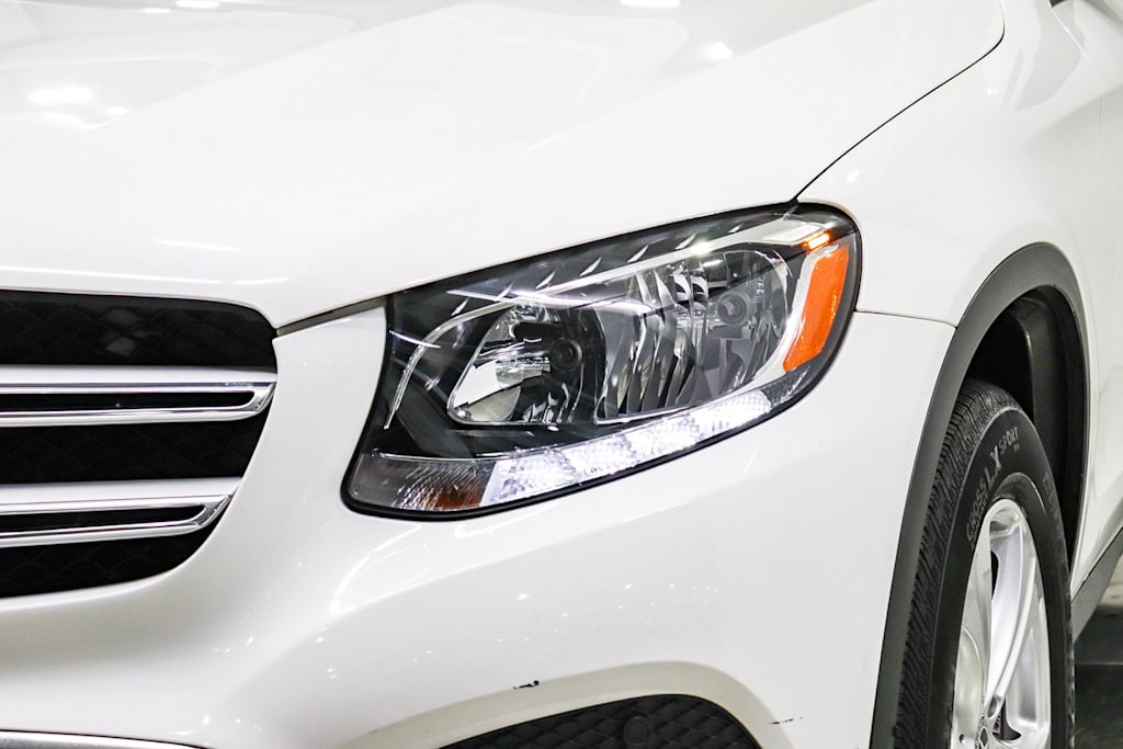 Thumbnail: 2018 Mercedes-Benz GLC - 21