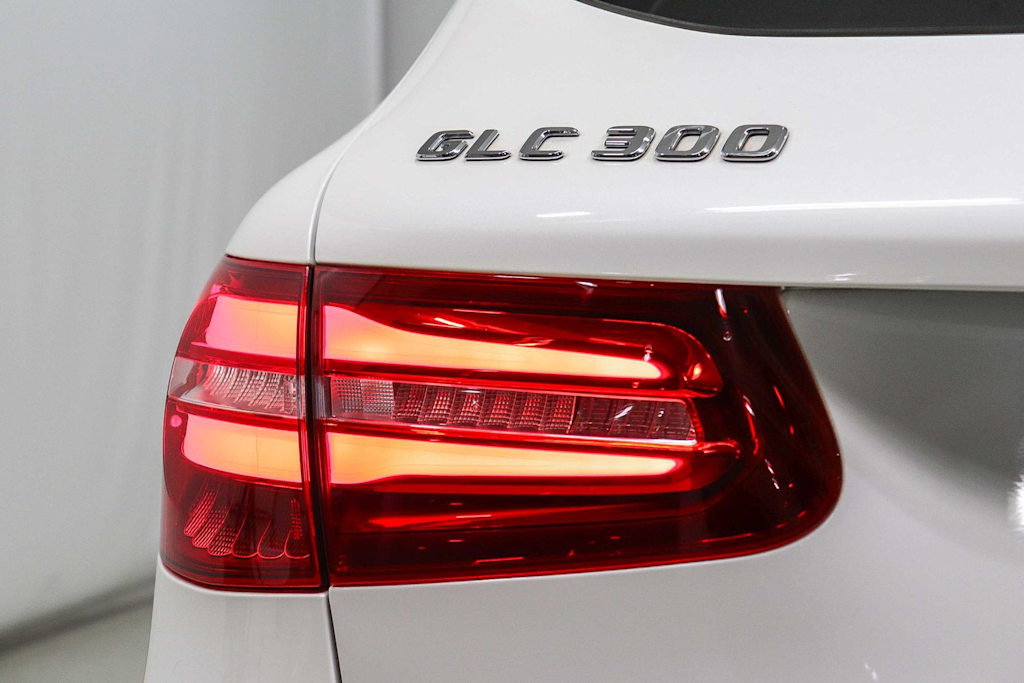 Thumbnail: 2018 Mercedes-Benz GLC - 21