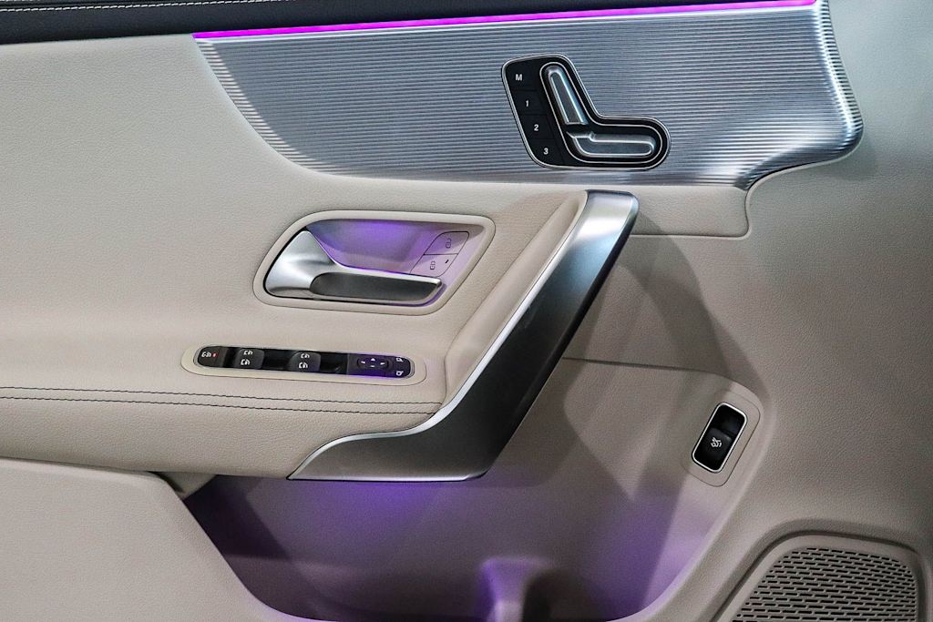 Thumbnail: 2020 Mercedes-Benz CLA - 26