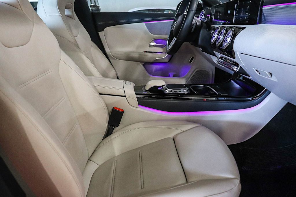 Thumbnail: 2020 Mercedes-Benz CLA - 9
