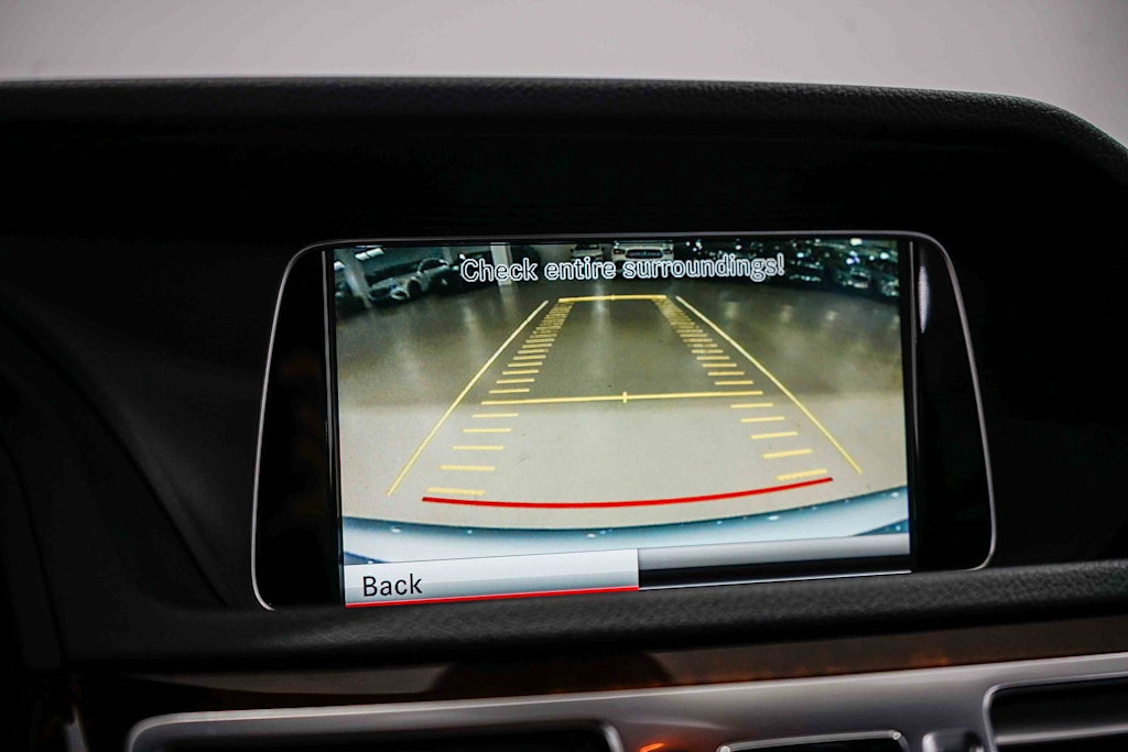 Thumbnail: 2014 Mercedes-Benz E-Class - 28