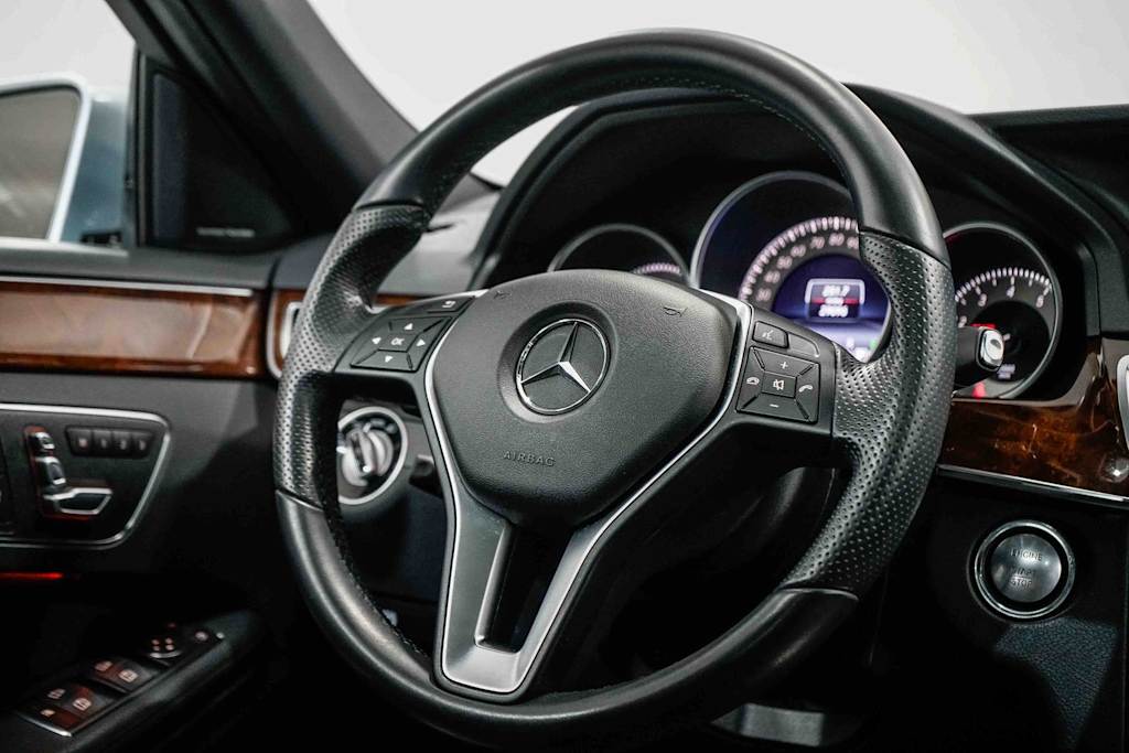 Thumbnail: 2014 Mercedes-Benz E-Class - 11