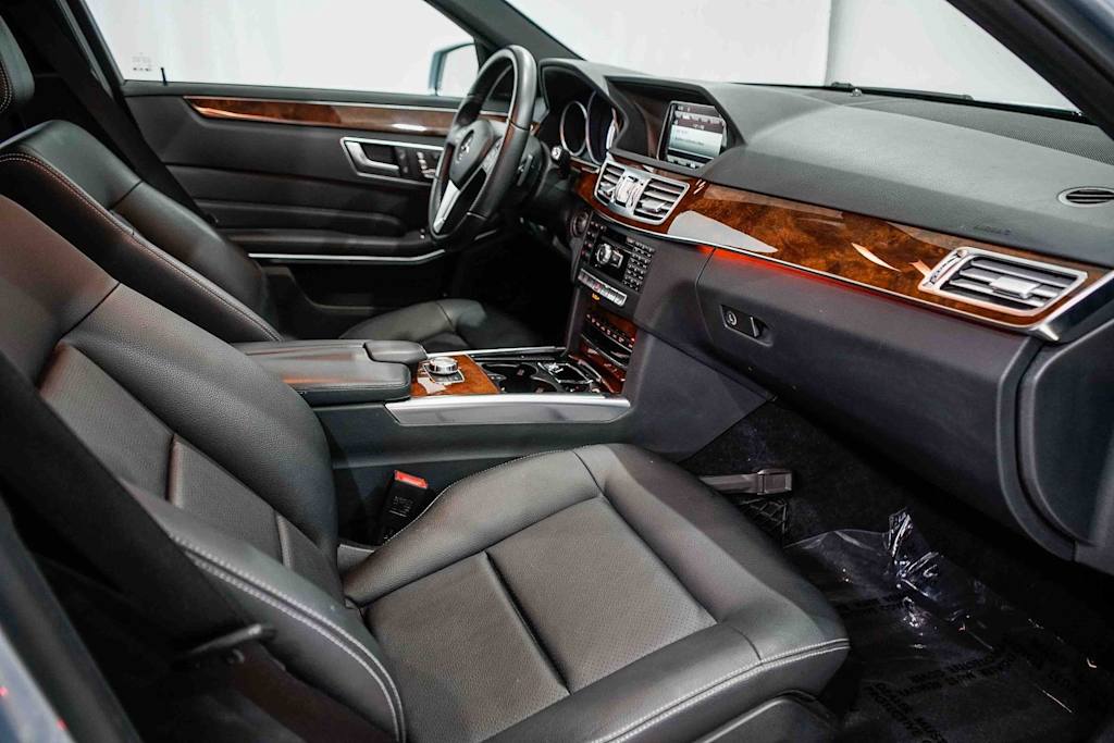 Thumbnail: 2014 Mercedes-Benz E-Class - 12