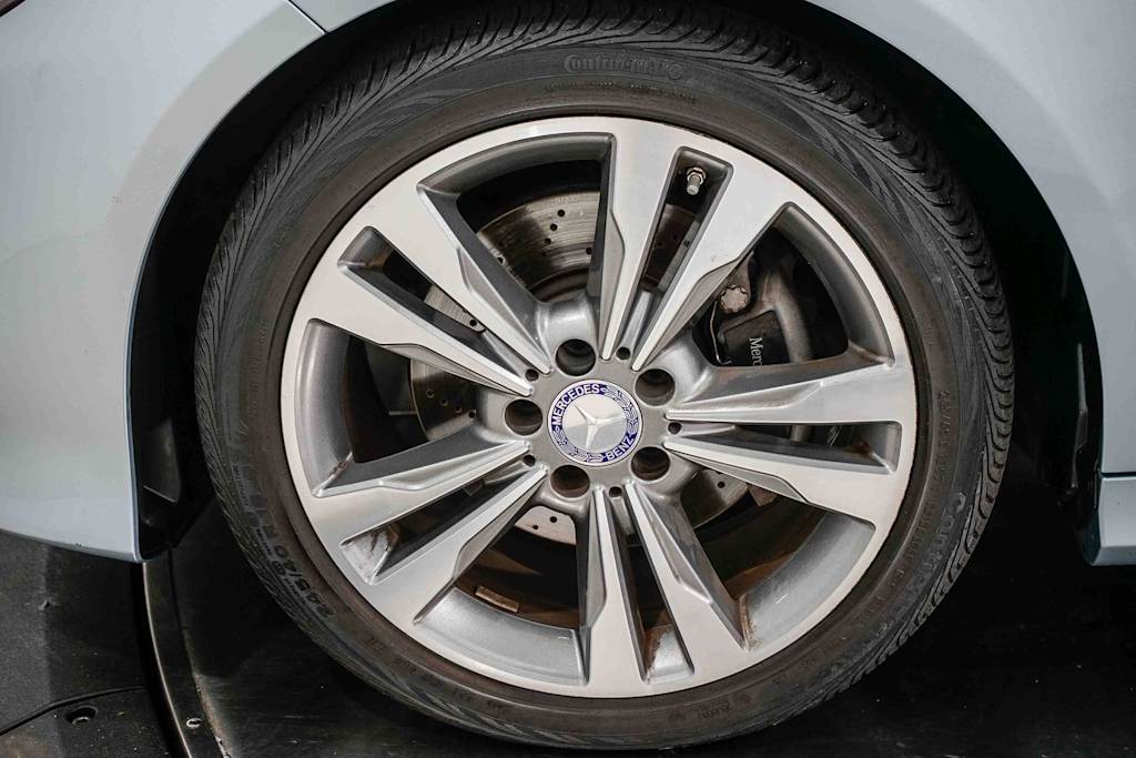 Thumbnail: 2014 Mercedes-Benz E-Class - 5