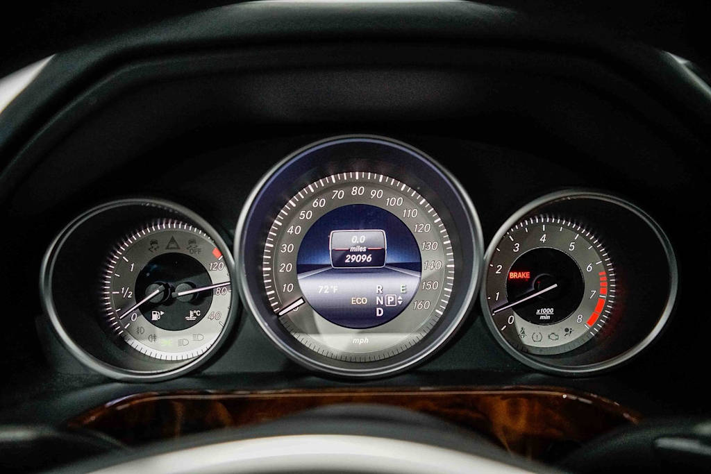 Thumbnail: 2014 Mercedes-Benz E-Class - 15