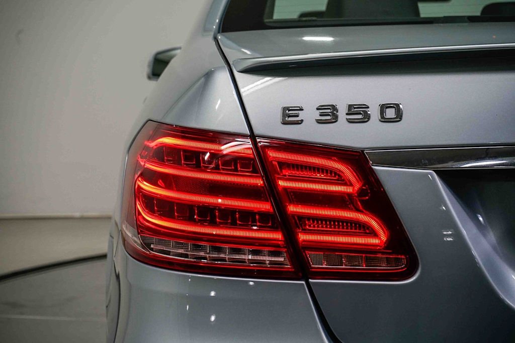 Thumbnail: 2014 Mercedes-Benz E-Class - 23