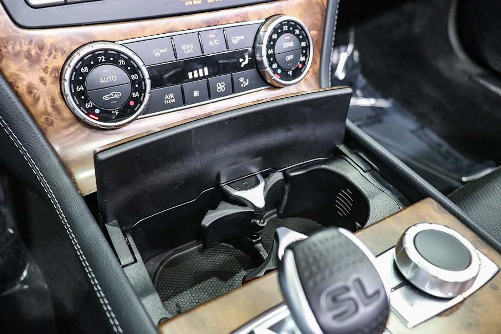 Thumbnail: 2018 Mercedes-Benz SL-Class - 35