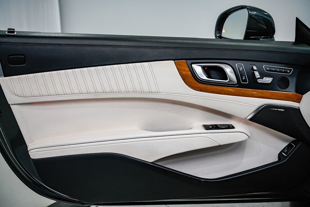 2014 Mercedes-Benz SL-Class SL 550 21