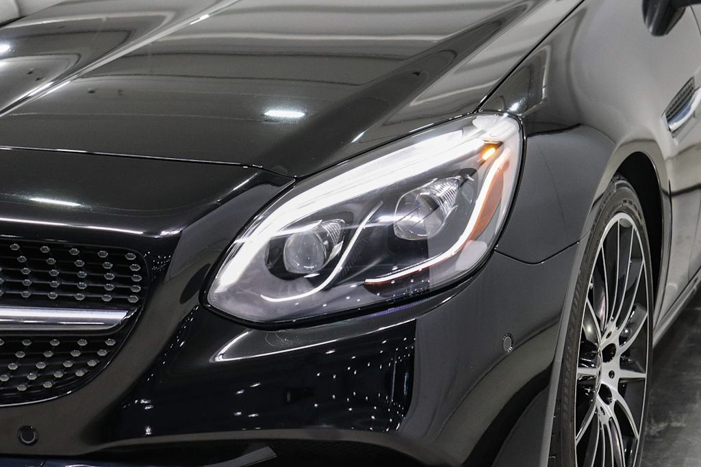 Thumbnail: 2020 Mercedes-Benz SLC - 18