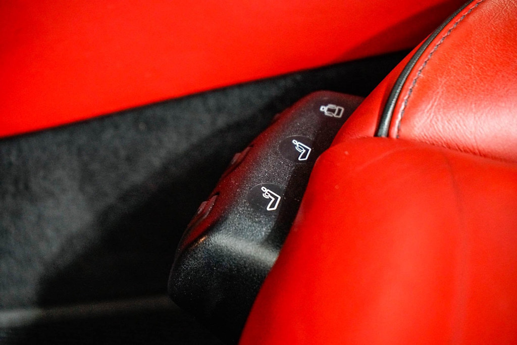 Thumbnail: 2012 Mercedes-Benz SL-Class - 27