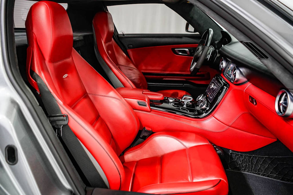 Thumbnail: 2012 Mercedes-Benz SL-Class - 9