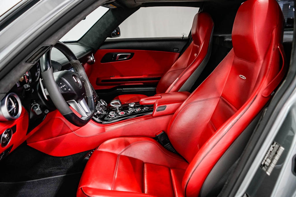 Thumbnail: 2012 Mercedes-Benz SL-Class - 10