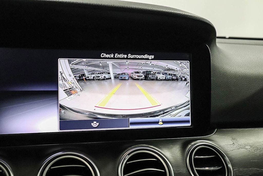 Thumbnail: 2019 Mercedes-Benz E-Class - 28