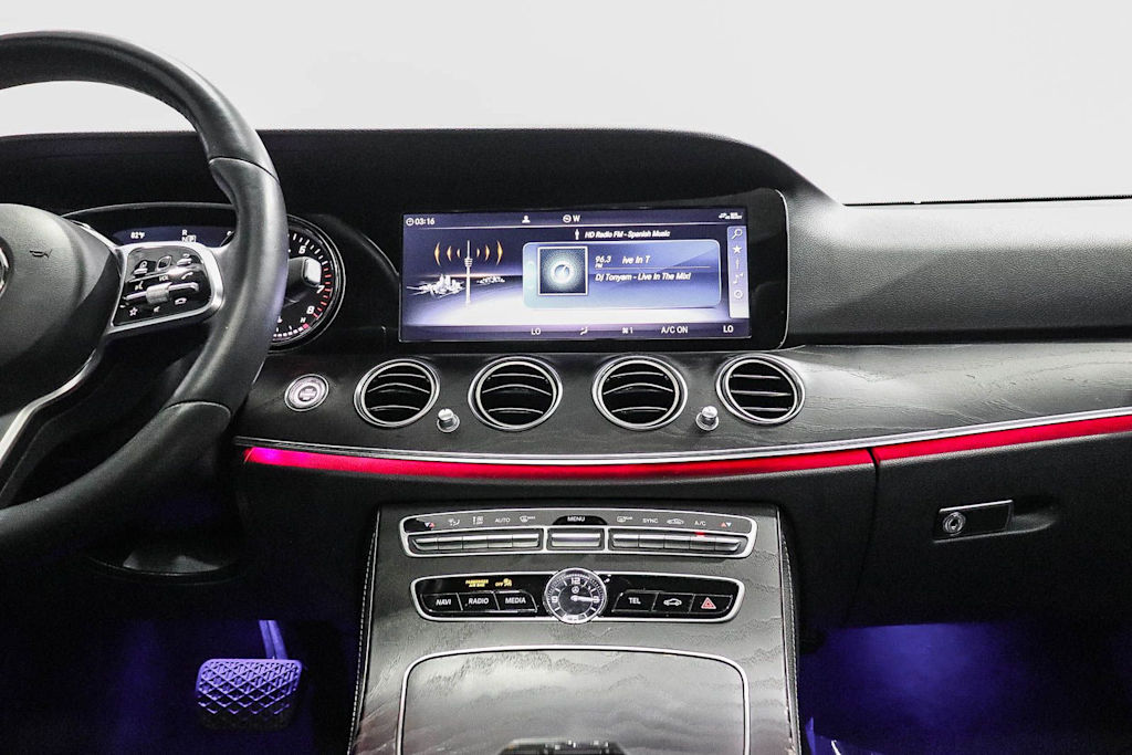 Thumbnail: 2019 Mercedes-Benz E-Class - 11