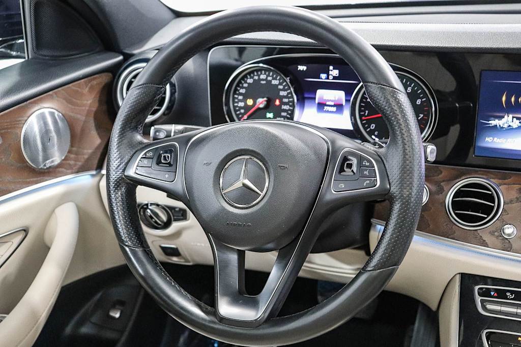 Thumbnail: 2017 Mercedes-Benz E-Class - 8