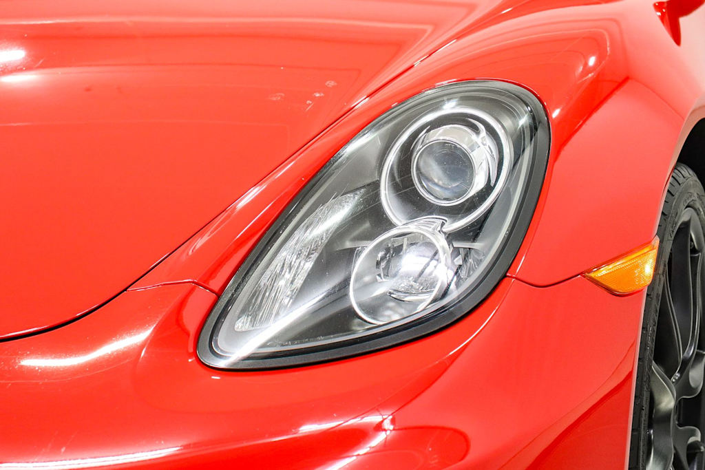 Thumbnail: 2016 Porsche Cayman - 16