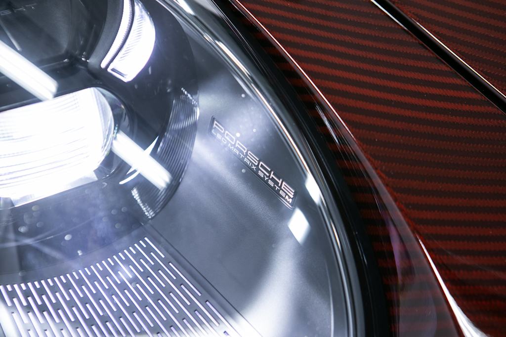 Thumbnail: 2022 Porsche 911 - 14
