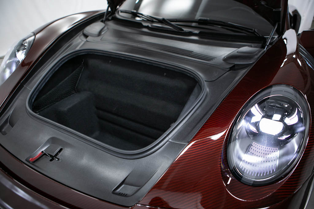 Thumbnail: 2022 Porsche 911 - 32