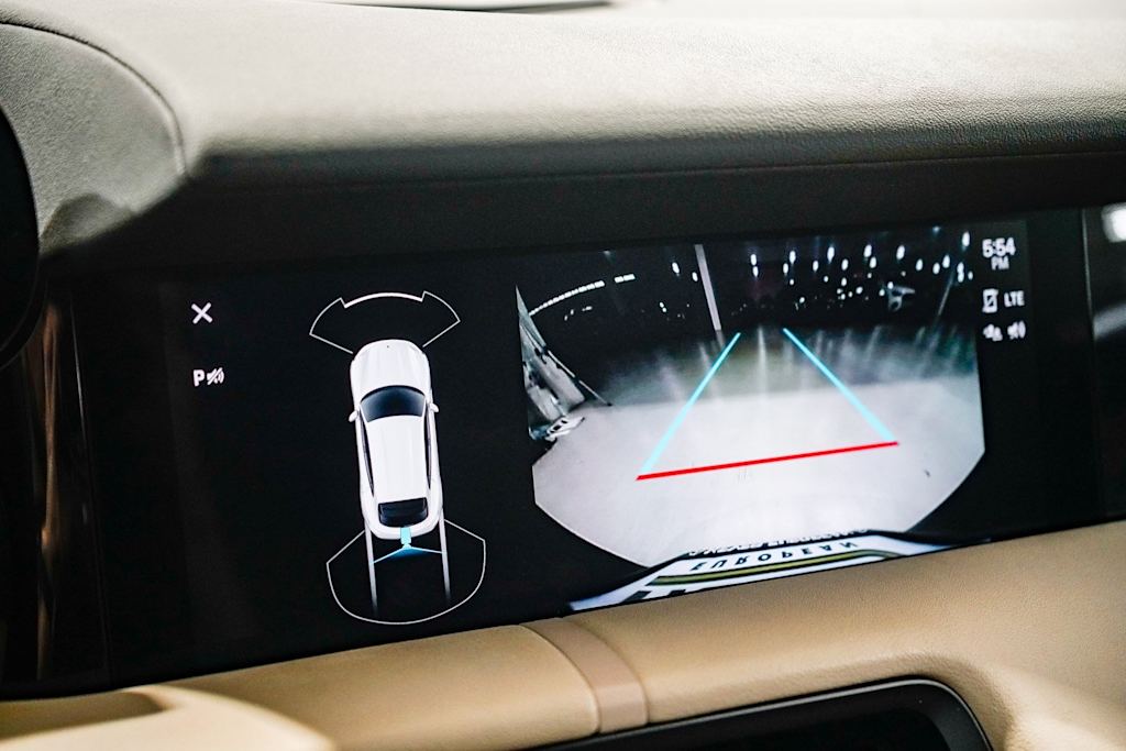 Thumbnail: 2023 Porsche Taycan - 29